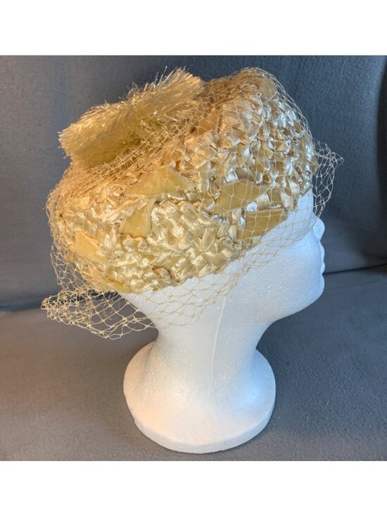 Ladies Ivory Raffia & Velvet Ribbon Hat with Netting Size 22 Vintage main image 9